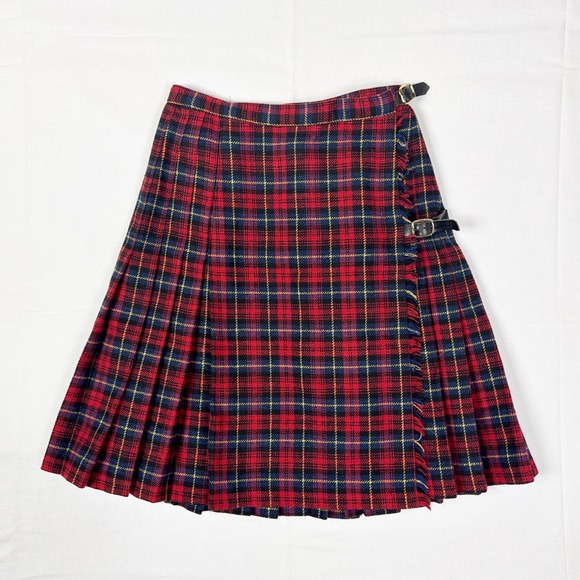 GAP Dresses & Skirts - Vintage GAP Wool‎ Tartan Wrap Kilt Skirt Womens 3 4 Red Plaid Italy Made 90s